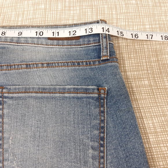 Kut from the Kloth Women's Ankle Skinny Jeans Size 6 Light Wash Distressed Denim - Picture 10 of 12